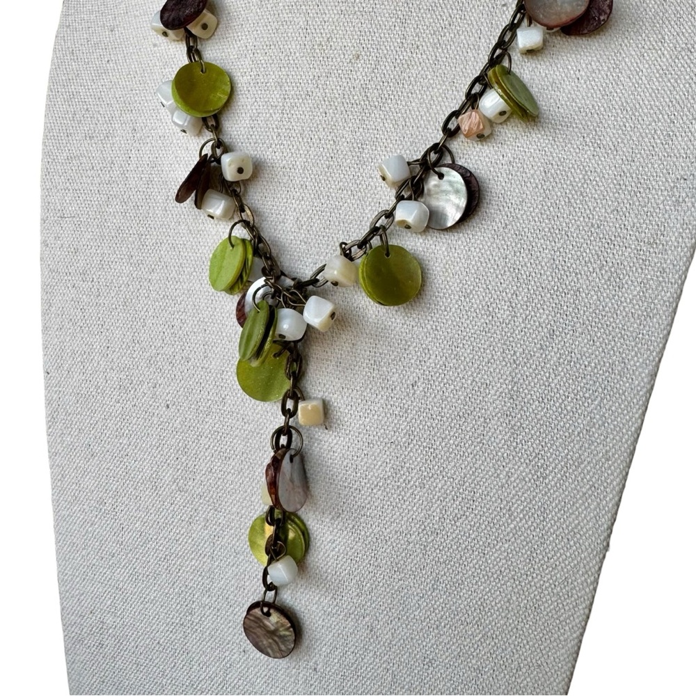 Boho Green Shell Disc Necklace 22” + 4” Earthy Dangle Charm Statement Necklace - Picture 2 of 4